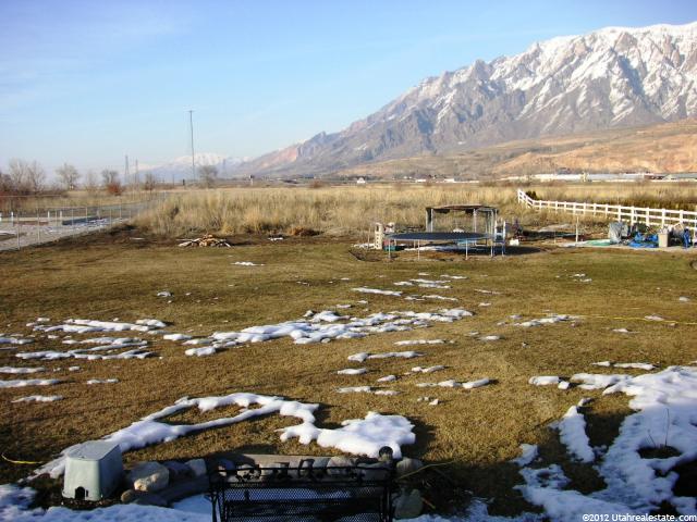 2504 Remuda Dr, Farr West, UT 84404 — photo 11