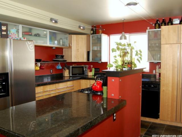 1973 E View Dr, South Weber, UT 84405 — photo 3