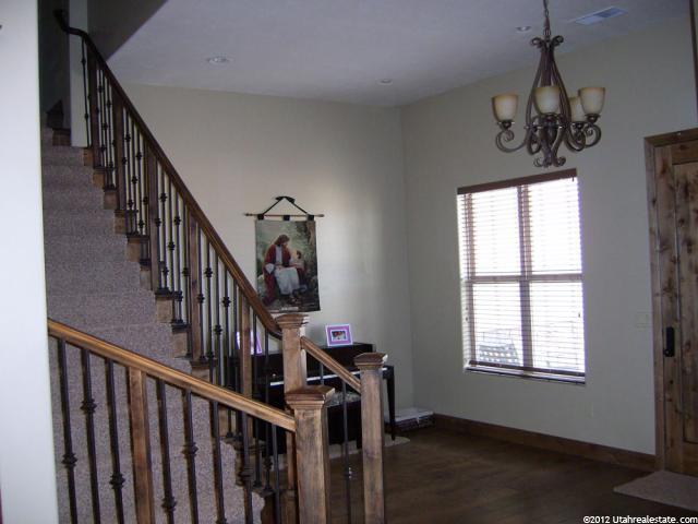 517 S Center St, Enterprise, UT 84725 — photo 3