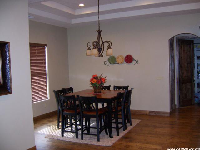 517 S Center St, Enterprise, UT 84725 — photo 4