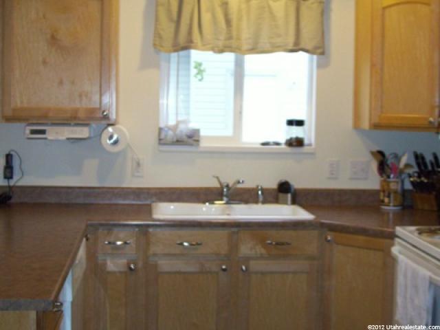 291 E 1325 N, Layton, UT 84041 — photo 4