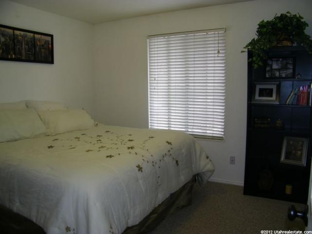1073 W 2450 N, Layton, UT 84041 — photo 3