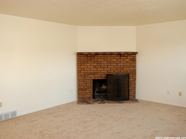 6075 S 2450 W, Roy, UT 84067 — photo 4