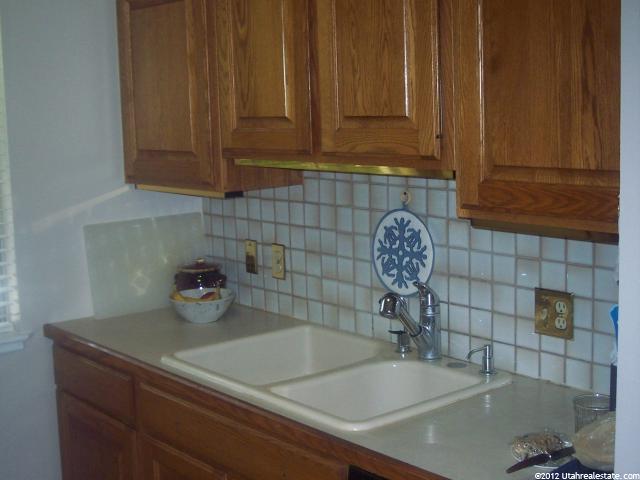 17 E 400 N #24B, Bountiful, UT 84010 — photo 3
