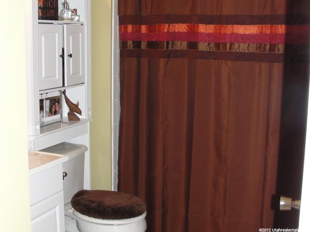 1326 N 1000 E, Layton, UT 84040 — photo 8