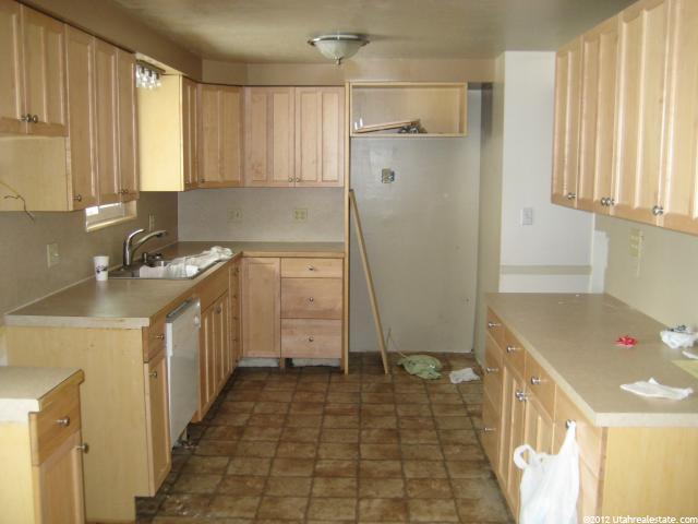1701 N Afton Cir, Layton, UT 84041 — photo 3