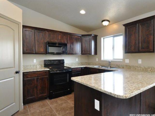 513 E Ridge Place Dr, Ogden, UT 84404 — photo 7