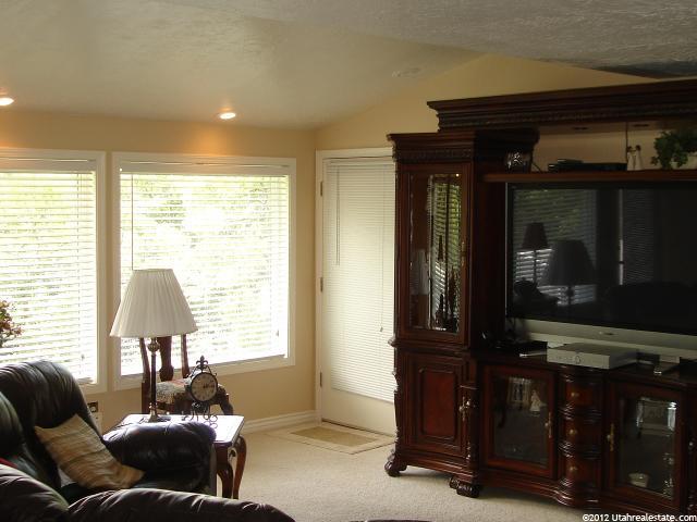 2881 E Melanie Ln S, Uintah, UT 84403 — photo 12