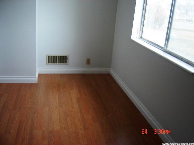 304 S Angel, Layton, UT 84041 — photo 11