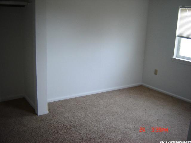 304 S Angel, Layton, UT 84041 — photo 4