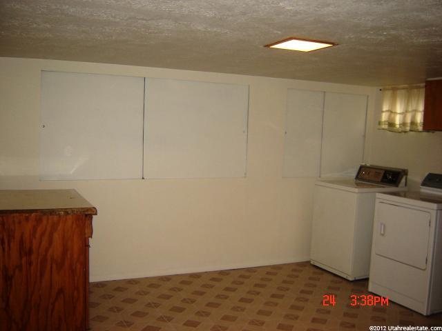 304 S Angel, Layton, UT 84041 — photo 8