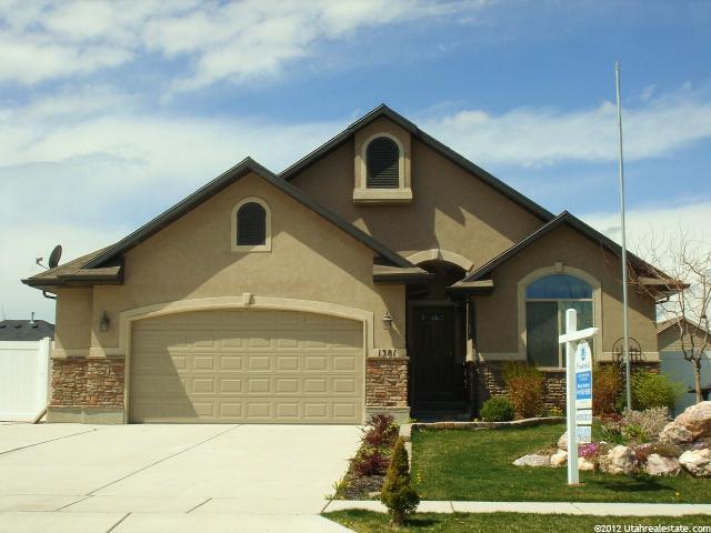 1381 N 2475 W, Clinton, UT 84015 — photo 2