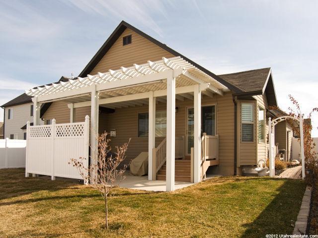 1381 N 2475 W, Clinton, UT 84015 — photo 5