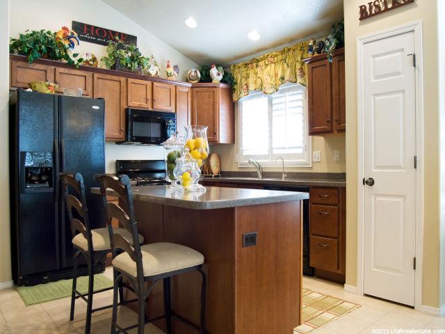 1381 N 2475 W, Clinton, UT 84015 — photo 8