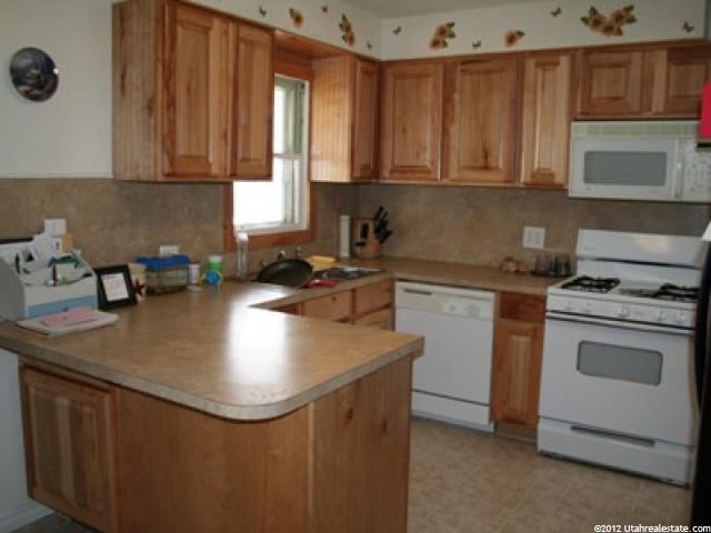715 Cowley St, Layton, UT 84041 — photo 3