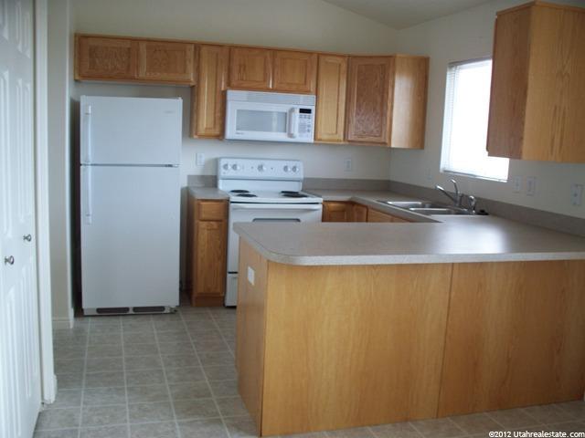 2237 W Craig Ln, Syracuse, UT 84075 — photo 2