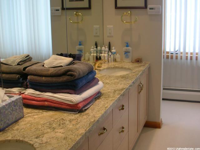 9910 E Peruvian Acres Rd, Alta, UT 84092 — photo 7