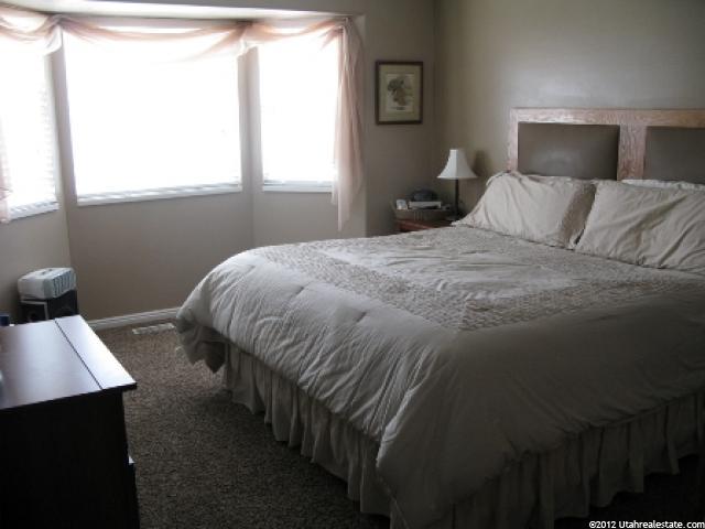 39 E 2150 N, Layton, UT 84041 — photo 9
