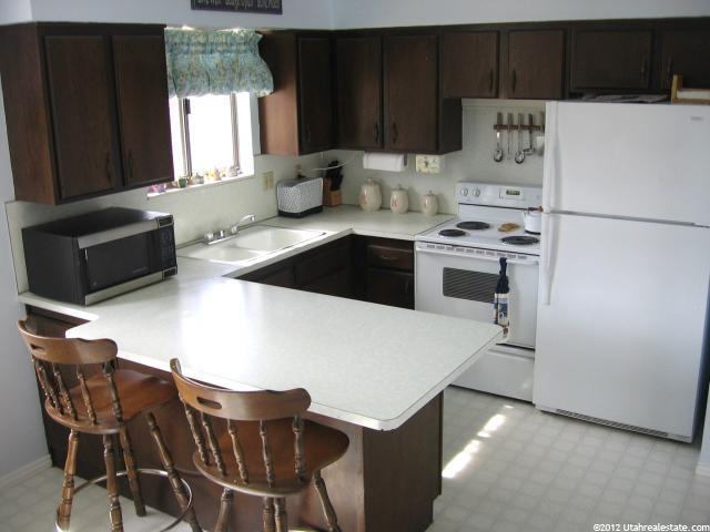 158 E 1200 N, Centerville, UT 84014 — photo 3