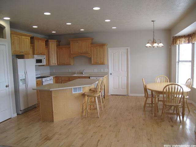 734 W Marsh Cv, Draper, UT 84020 — photo 2