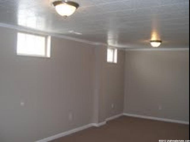 3924 S 2275 W, Roy, UT 84067 — photo 6