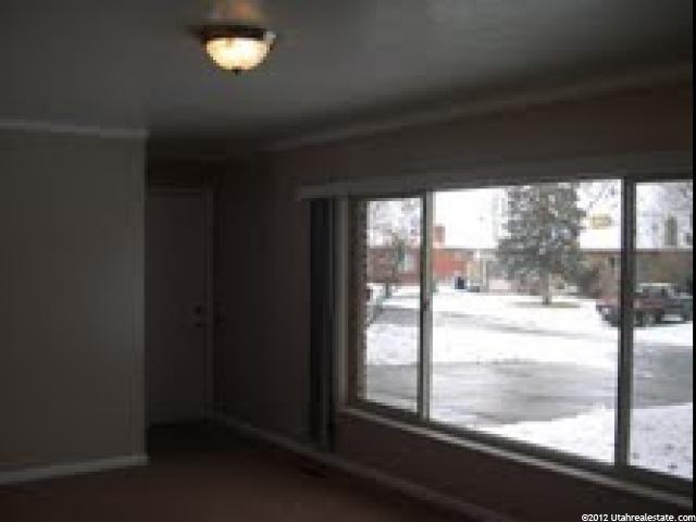 3924 S 2275 W, Roy, UT 84067 — photo 9