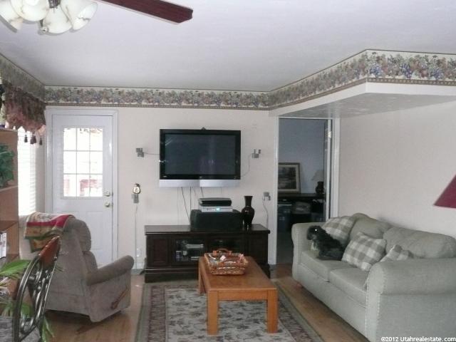 483 E Holstein Way, Murray, UT 84107 — photo 2