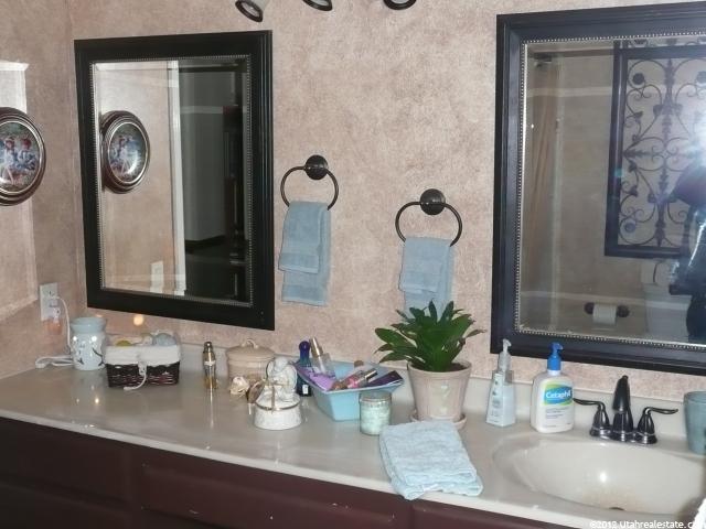 483 E Holstein Way, Murray, UT 84107 — photo 5