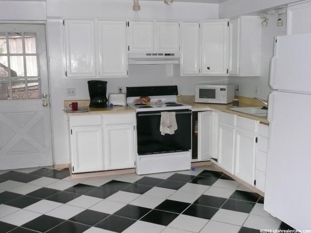 483 E Holstein Way, Murray, UT 84107 — photo 7