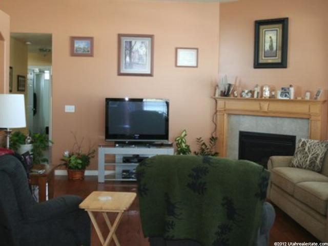 287 E 2025 S, Clearfield, UT 84015 — photo 3