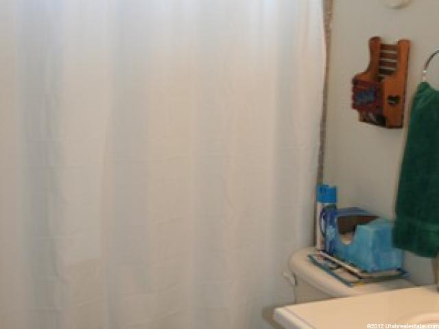 287 E 2025 S, Clearfield, UT 84015 — photo 4