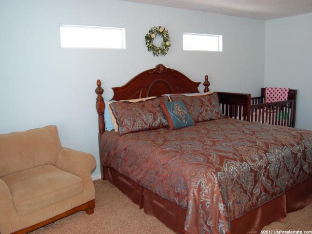 870 W Chartres Ave, Sandy, UT 84070 — photo 10