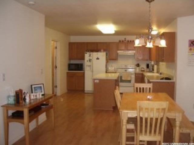 828 E 1900 S, Clearfield, UT 84015 — photo 4