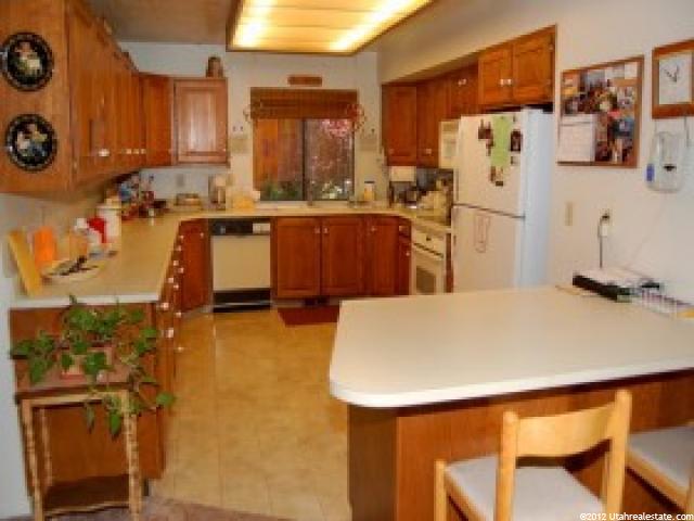 2961 S Windsor Ln, Bountiful, UT 84010 — photo 4