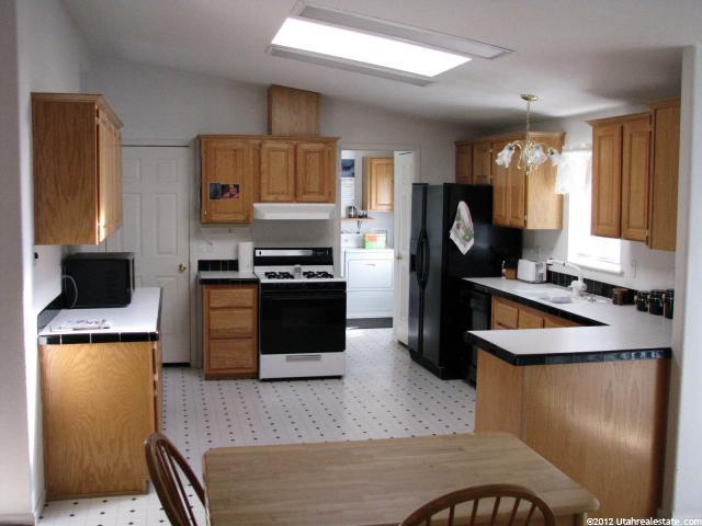 140 S 200 W, Mona, UT 84645 — photo 2