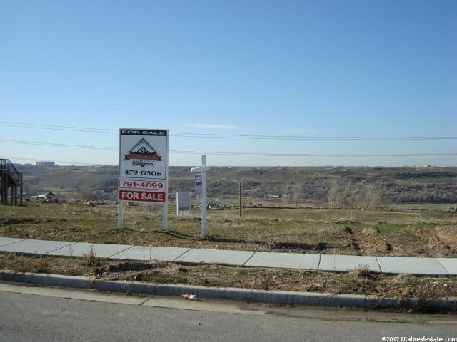 253 E 5600 S, Washington Terrace, UT 84405 — photo 2