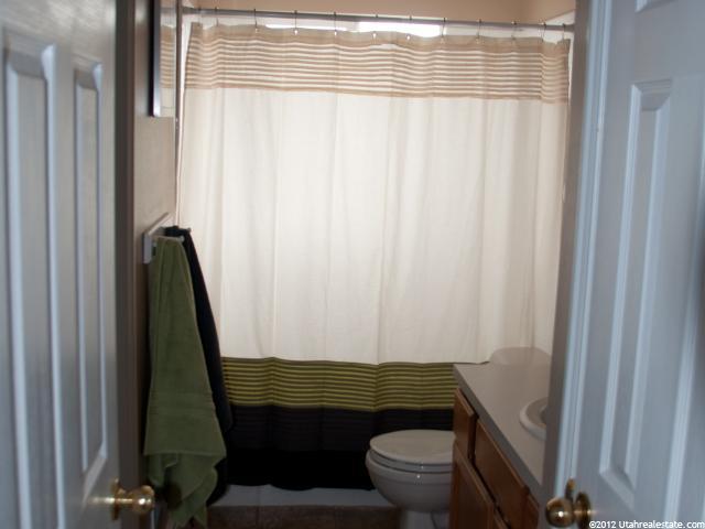 219 W 2050 S, Clearfield, UT 84015 — photo 3