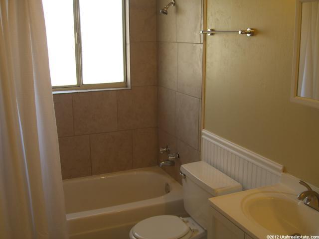 164 N 450 W, Layton, UT 84041 — photo 3