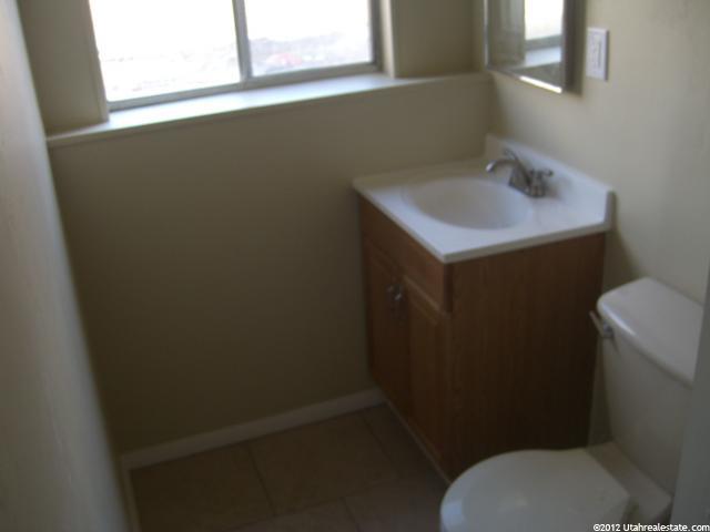 164 N 450 W, Layton, UT 84041 — photo 6