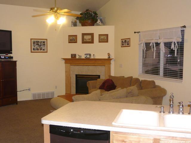 1087 W 225 S, Layton, UT 84041 — photo 2