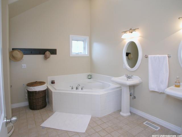 4952 E 4300 N, Eden, UT 84310 — photo 11