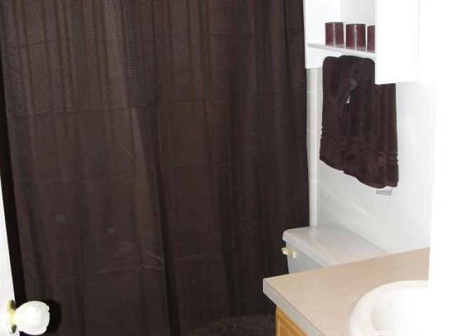 869 W 1930 N, Clinton, UT 84015 — photo 11