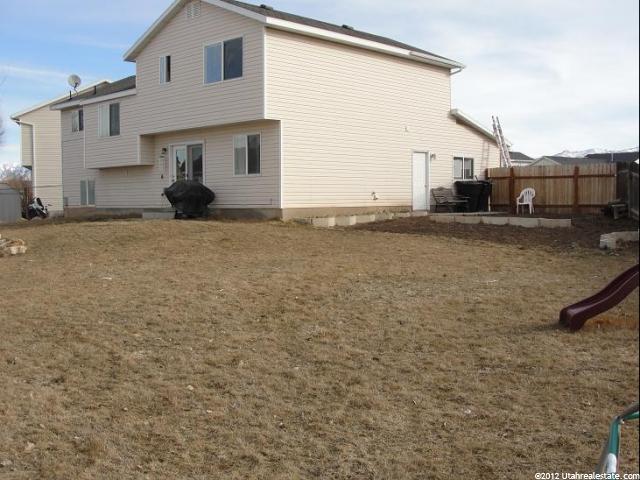 869 W 1930 N, Clinton, UT 84015 — photo 12