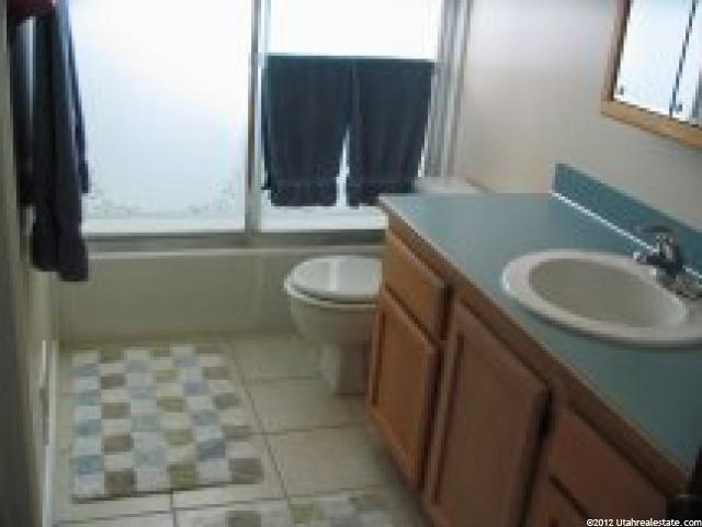 1022 N 600 W, Clinton, UT 84015 — photo 7