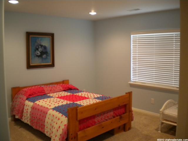 807 E 2050 S, Clearfield, UT 84015 — photo 11