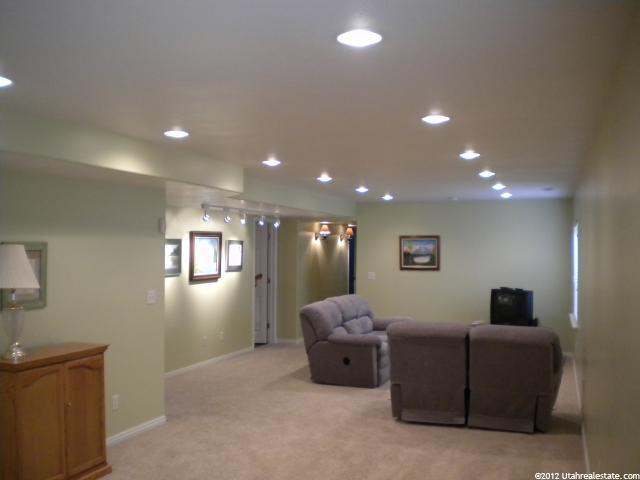 807 E 2050 S, Clearfield, UT 84015 — photo 5