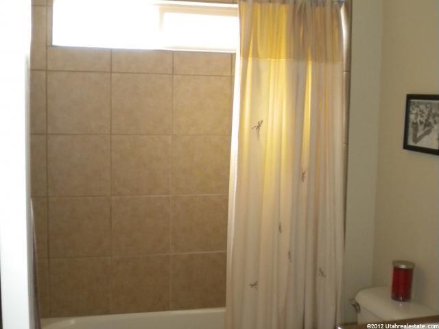 807 E 2050 S, Clearfield, UT 84015 — photo 7