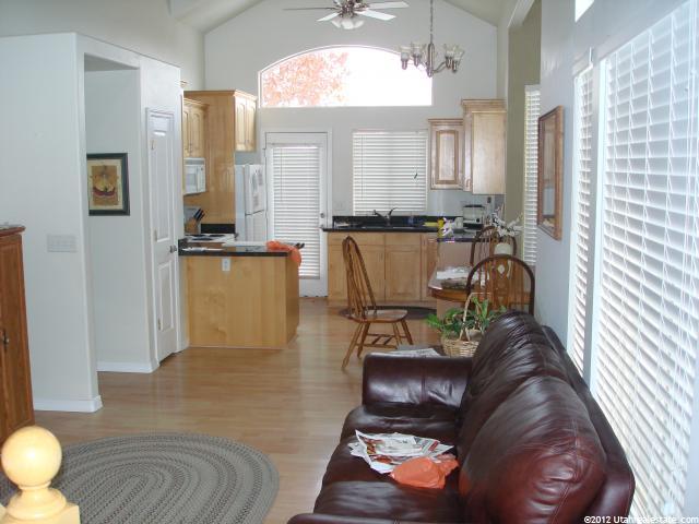 1626 N Pages Place Dr W, Bountiful, UT 84010 — photo 2