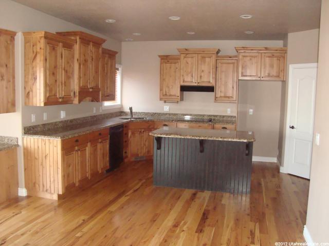 467 E Foxstone Cv, Draper, UT 84020 — photo 2