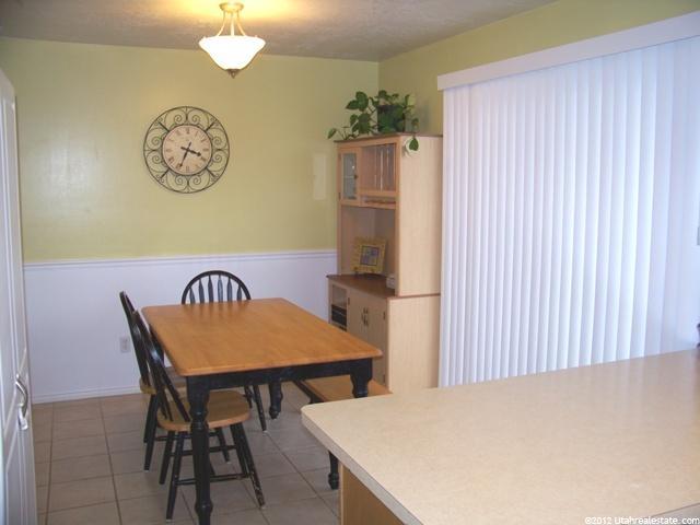 922 S 225 E, Layton, UT 84041 — photo 2
